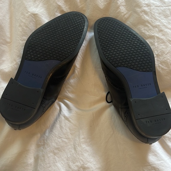 Ted Baker Leather Oxford Lace Ups - Men’s - US 8 - Picture 5 of 8